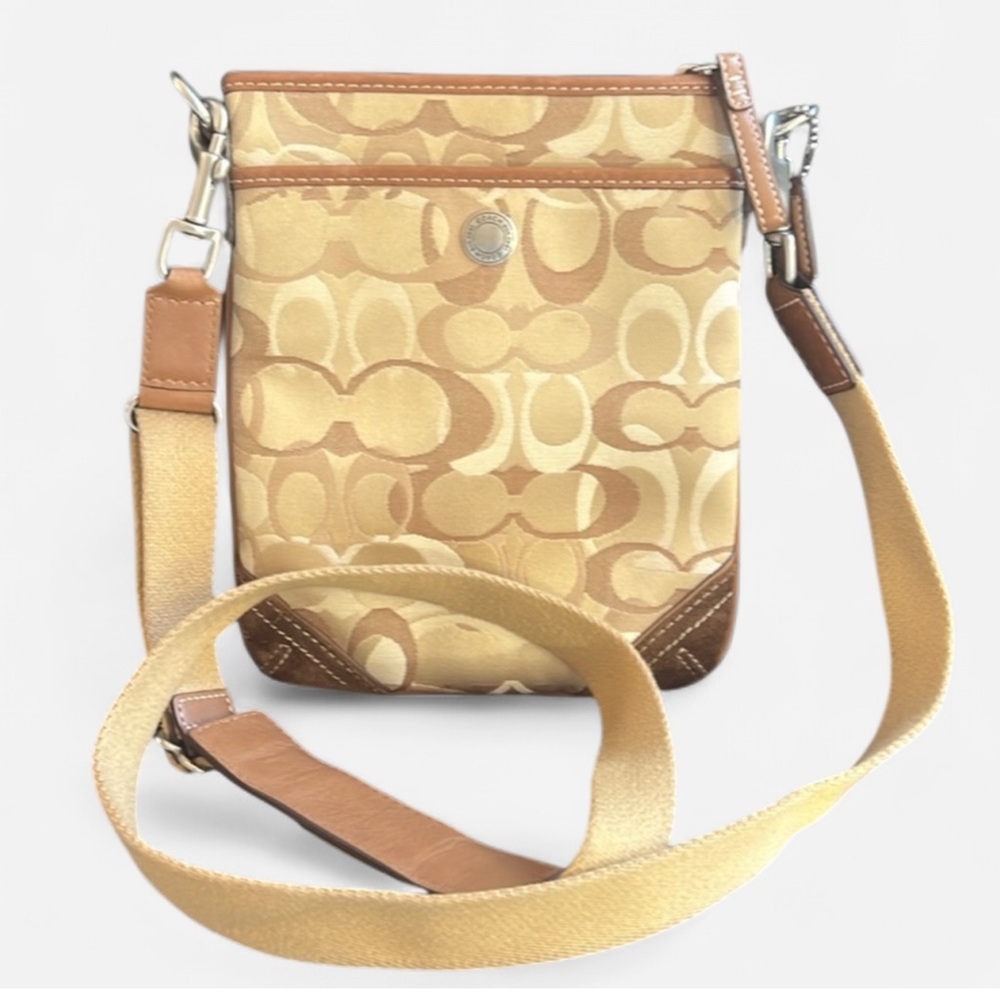 COACH Signature Crossbody Bag (with Certificate) - Picture 1 of 6